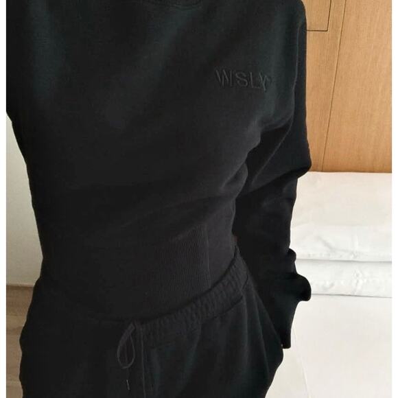 WSLY Eco Fleece Ribbed Bodice Crew Neck Sweatshirt Medium Black Crop Athleisure - Picture 2 of 13